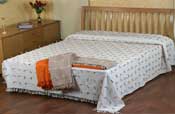 Aalishan Textile :: Bed Spreads